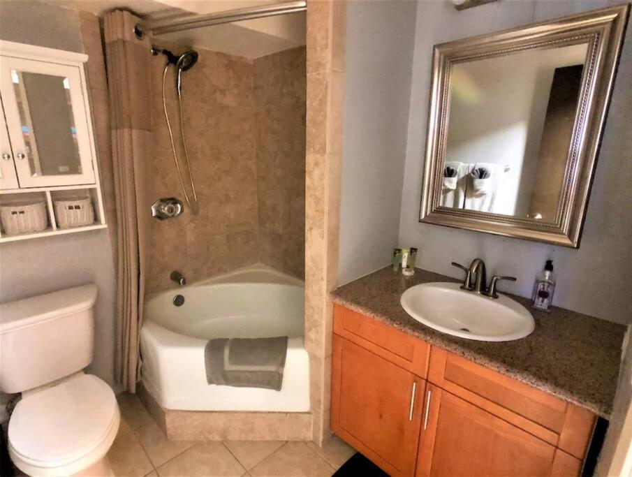 King Bed, Spacious, Legal, View Χονολουλού Εξωτερικό φωτογραφία